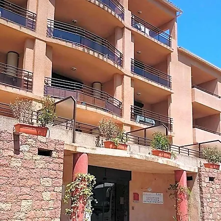 A Barcella מלון 3*